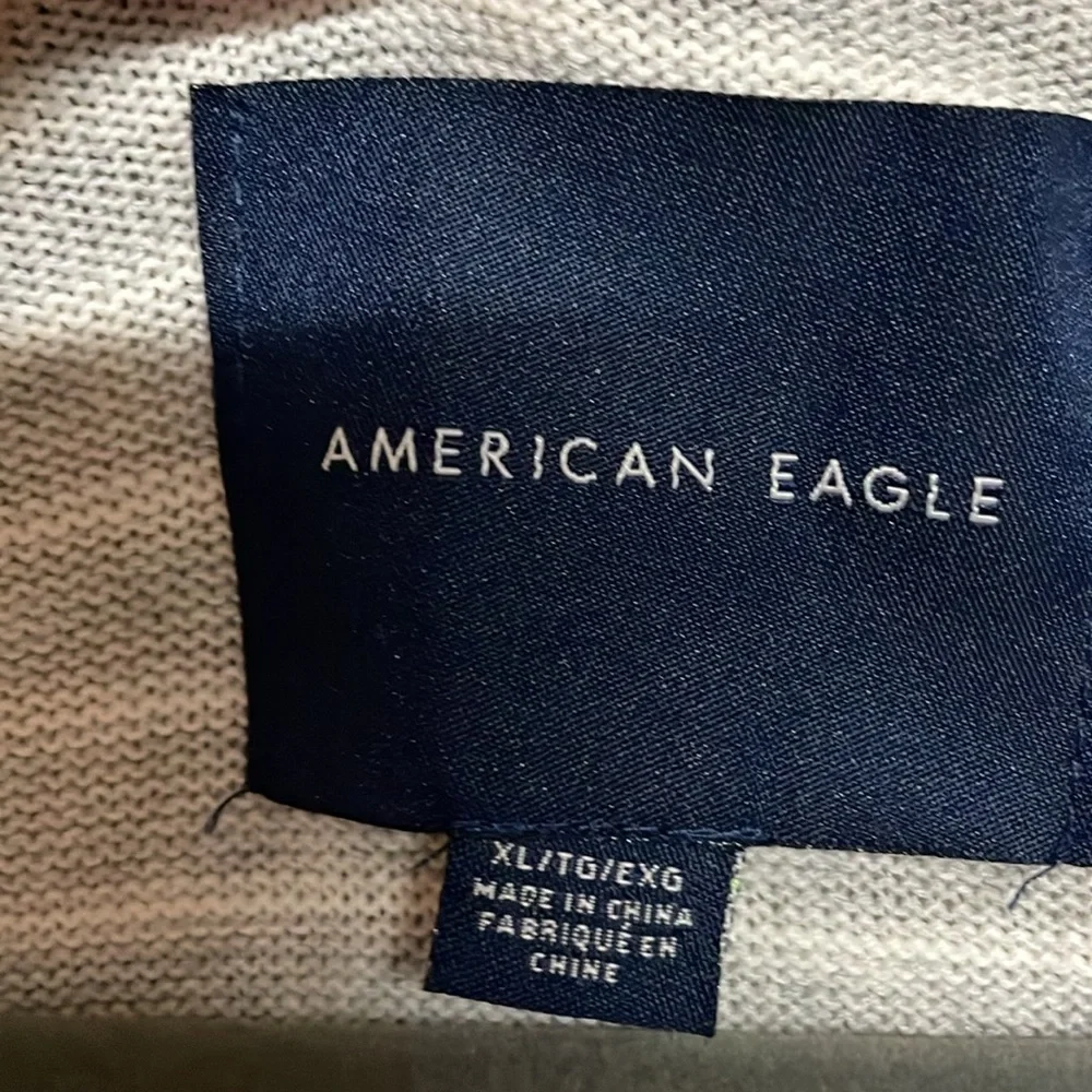 American Eagle size XL gray and white stripe crewneck sweater